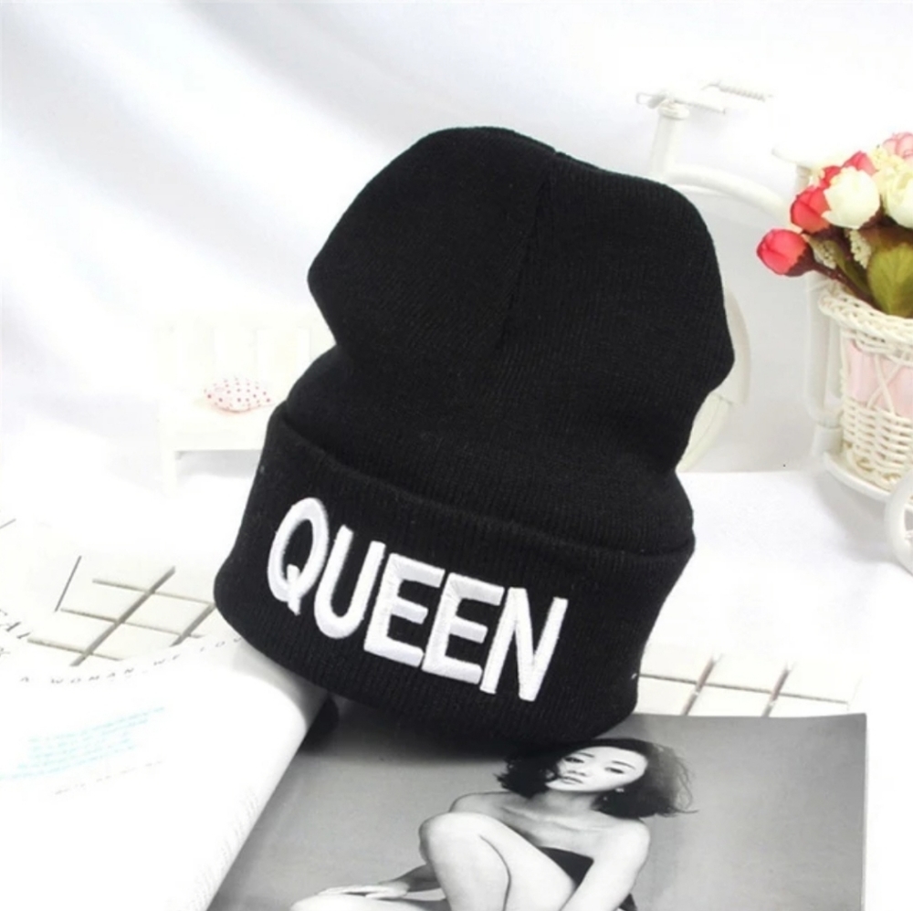 Graffic "Queen" Winter Hat